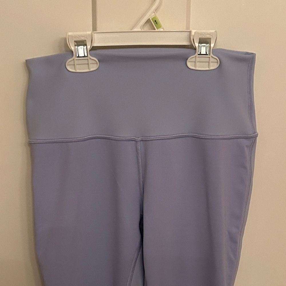 Lululemon Women's size 6 Lavender High-Waisted Leggings - Picture 2 of 5